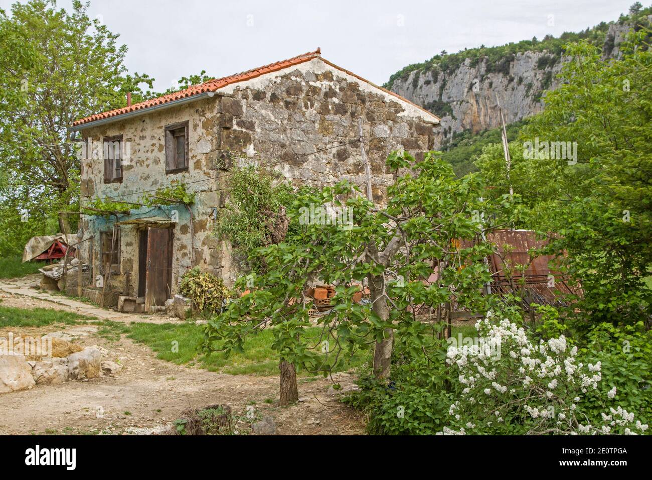 Fattoria Idyll - parte di costruzione nei monti Cicarija in Istria settentrionale Foto Stock