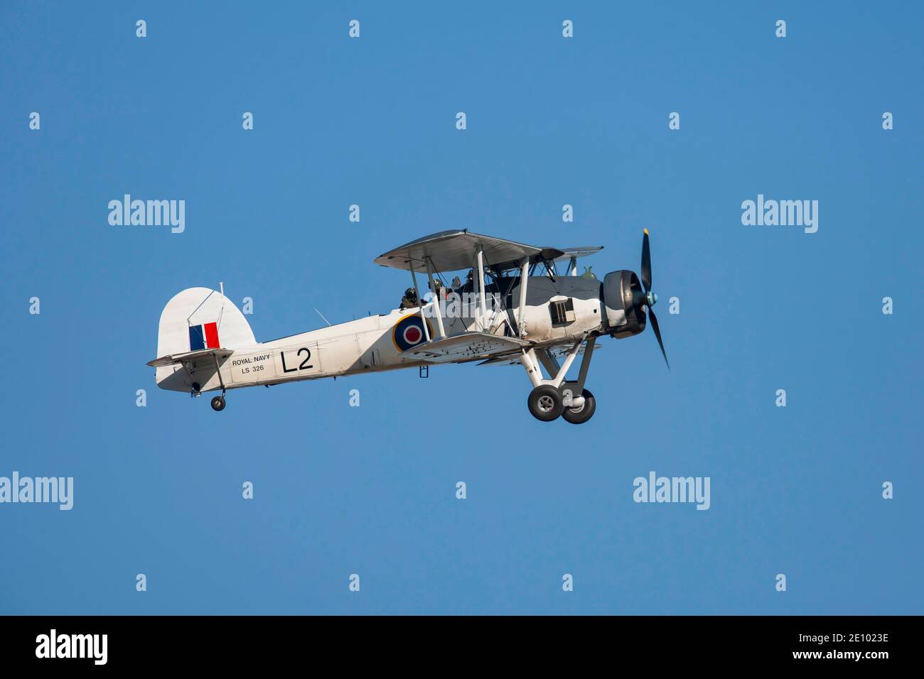 Fairy Swordfish Aircraft in volo in Royal Navy Markings, Cambridgeshire, Inghilterra, Regno Unito, Europa Foto Stock