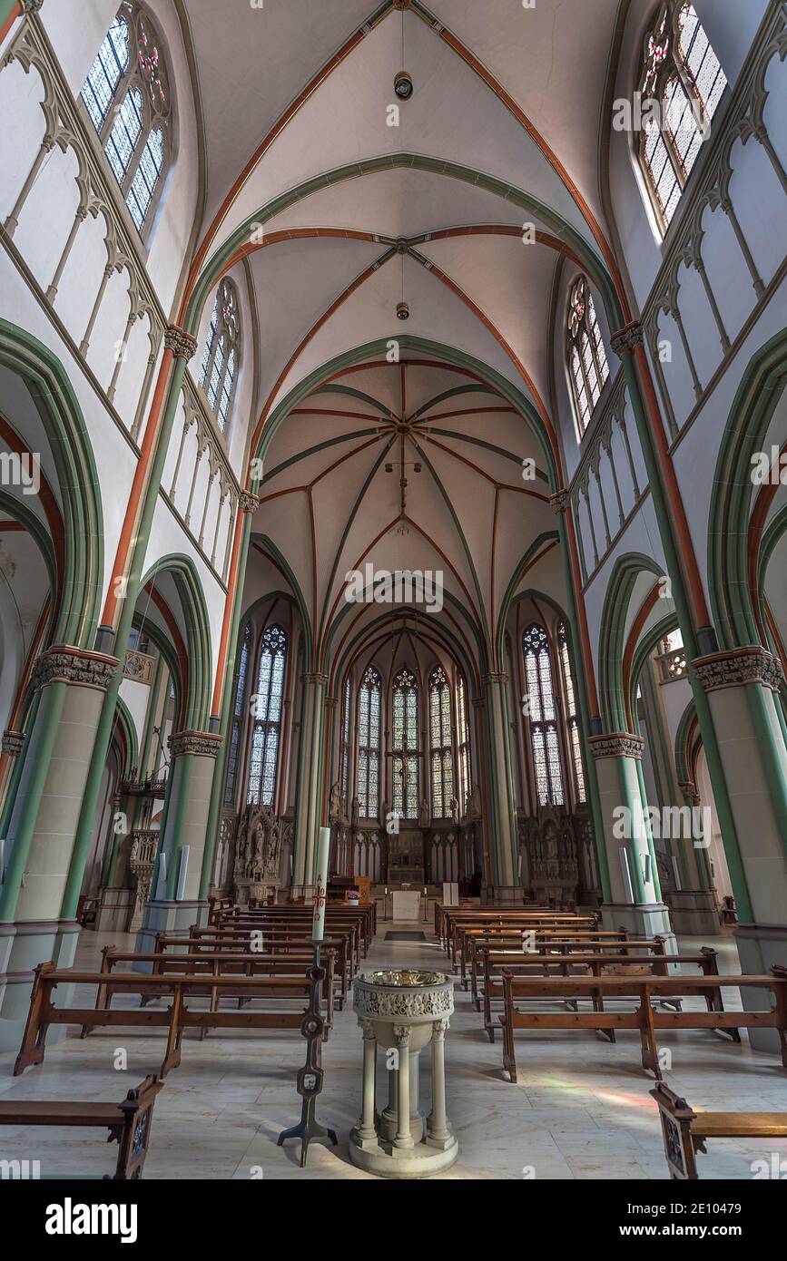 Interno della Heilig Kreuz Kirche, una basilica neo-gotica, costruita 1899-1902 Münster, Nord Reno-Westfalia, Germania, Europa Foto Stock