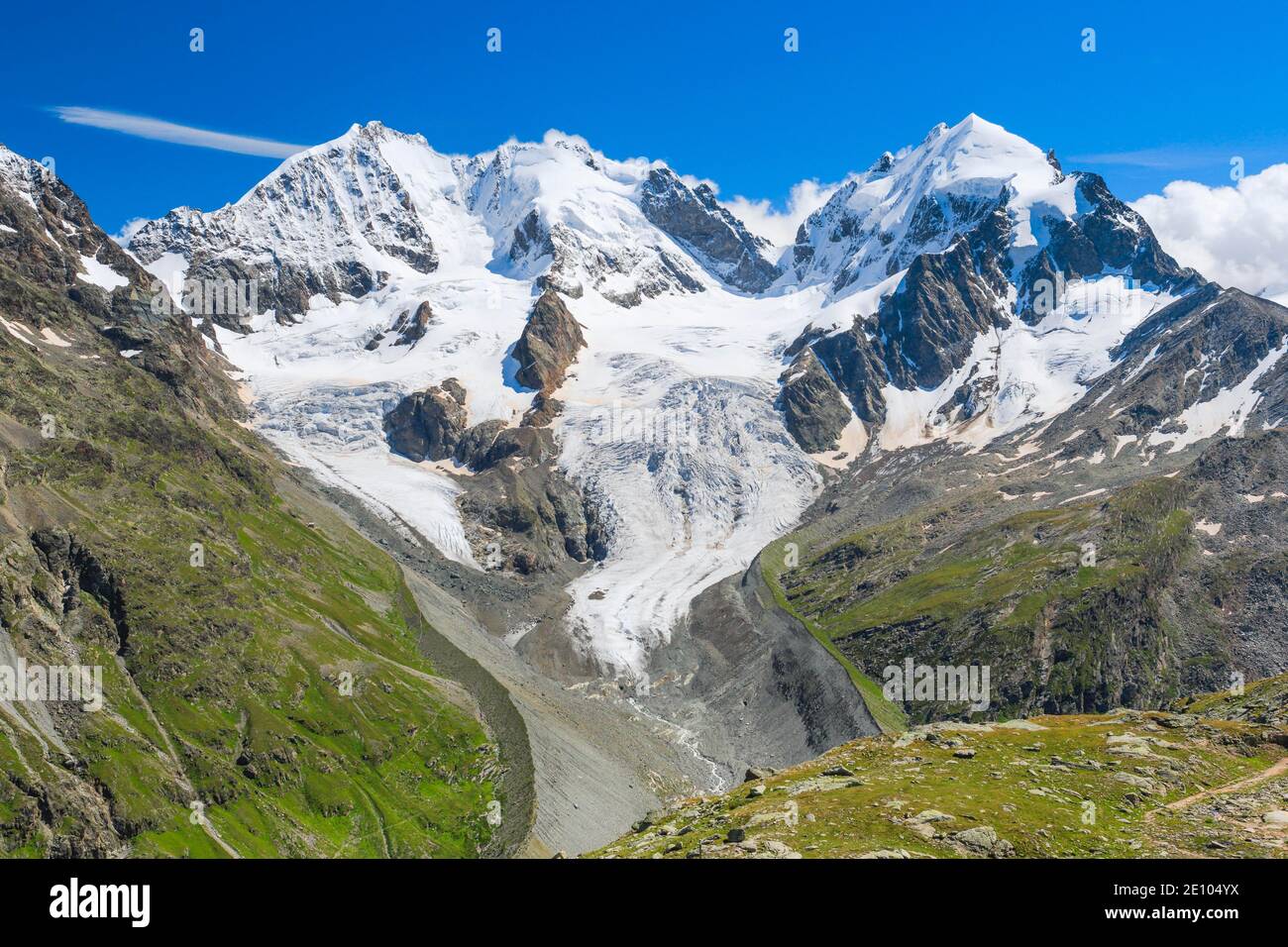 Piz Bernina-4049 m, Biancogat, Piz Roseg-3937 m, Grigioni, Svizzera, Europa Foto Stock