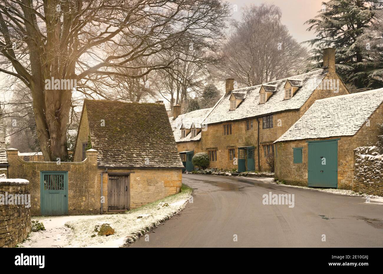 Snowshill villaggio in neve, Cotswolds, Gloucestershire, Inghilterra. Foto Stock