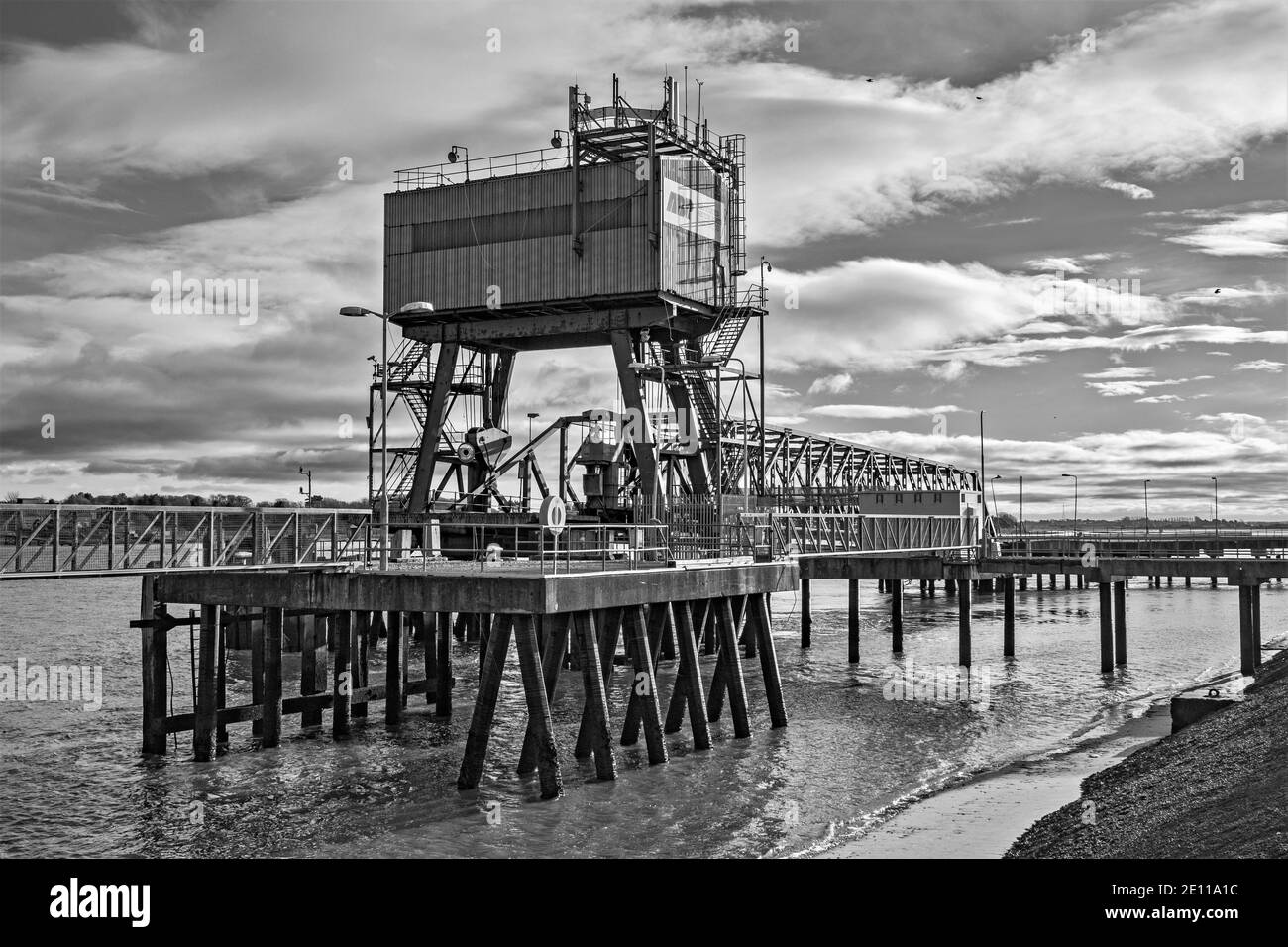 Resti del terminal dei traghetti di Fleetwood Foto Stock