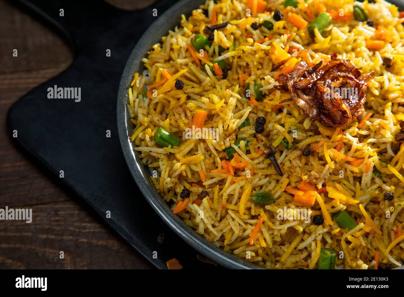 Pulao un piatto indiano tradizionale fatto con riso e verdure Foto Stock