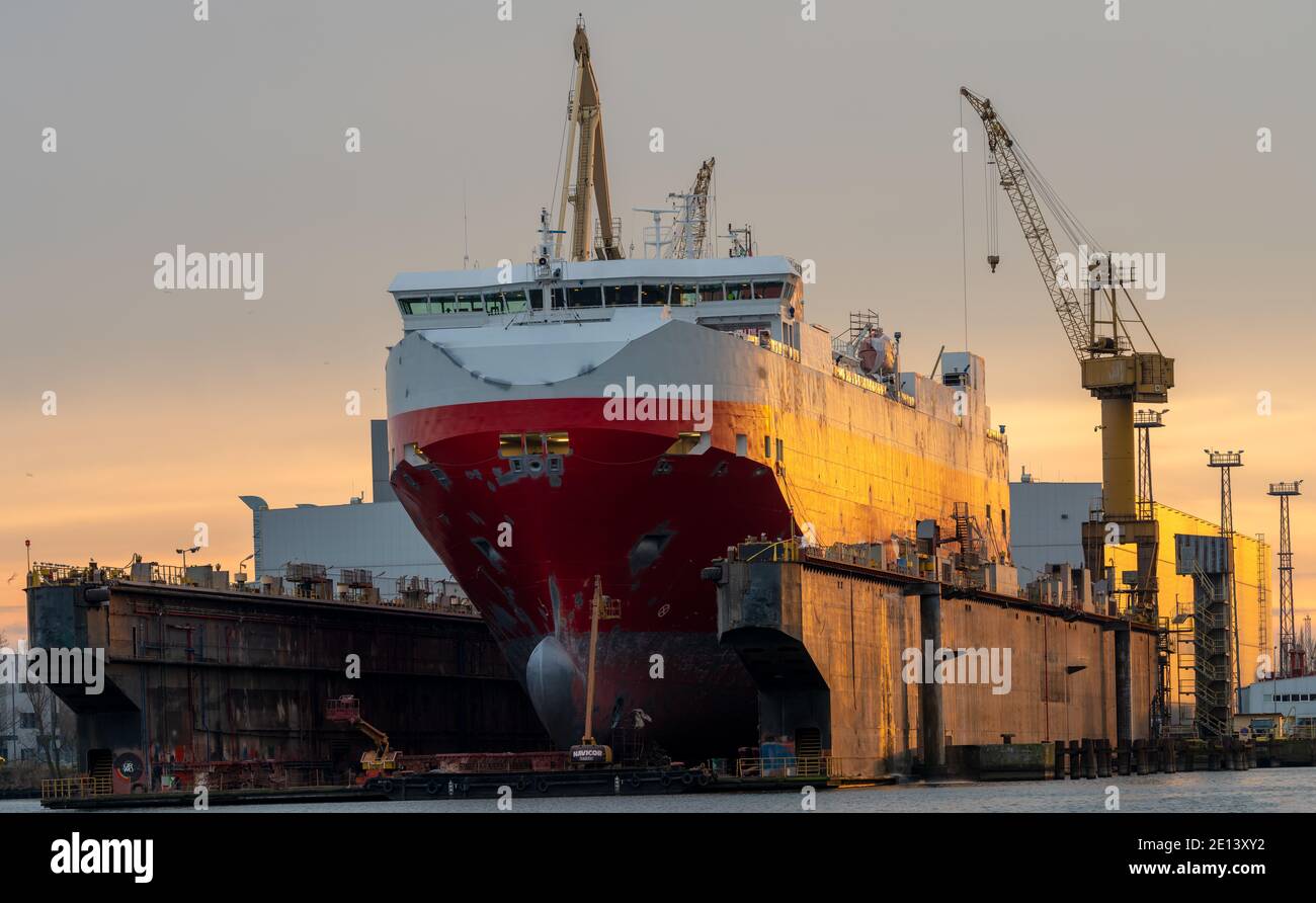 Traghetto in secca durante i lavori di ristrutturazione Foto Stock