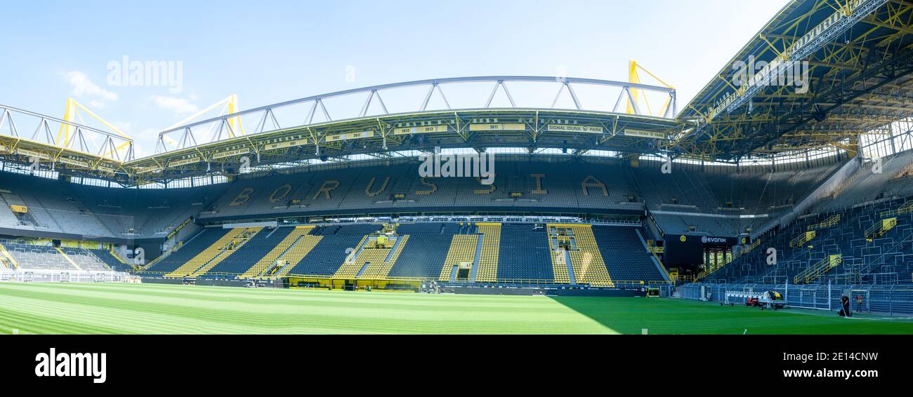 DORTMUND, GERMANIA - 12 AGOSTO 2020: Signal Iduna Park. Stadio di calcio di Borussia Dortmund Foto Stock