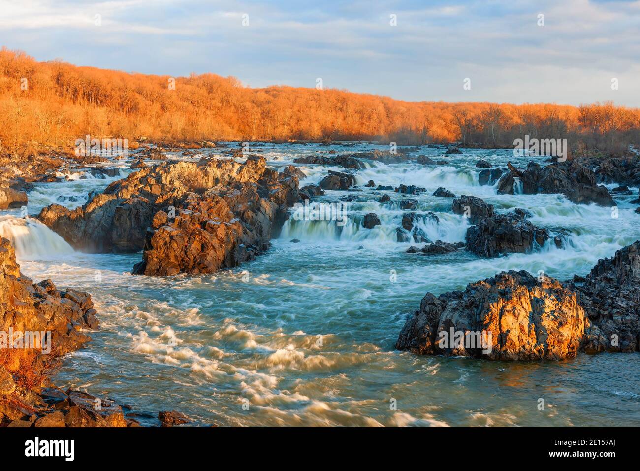 Vista delle Great Falls del fiume Potomac in inverno mattina. Virginia. STATI UNITI Foto Stock