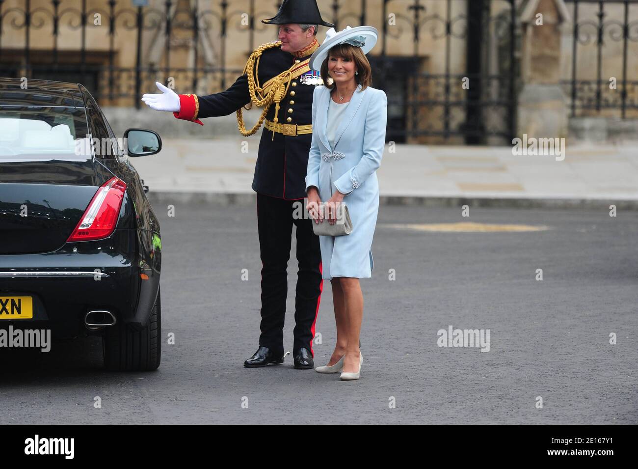 Carole Middleton, la madre di Kate Middleton che arrivò all'Abbazia di Westminster per il matrimonio del Principe William con Kate Middleton, a Londra, Regno Unito, il 29 aprile 2011. Foto di Frederic Nebinger/ABACAPRESS.COM Foto Stock