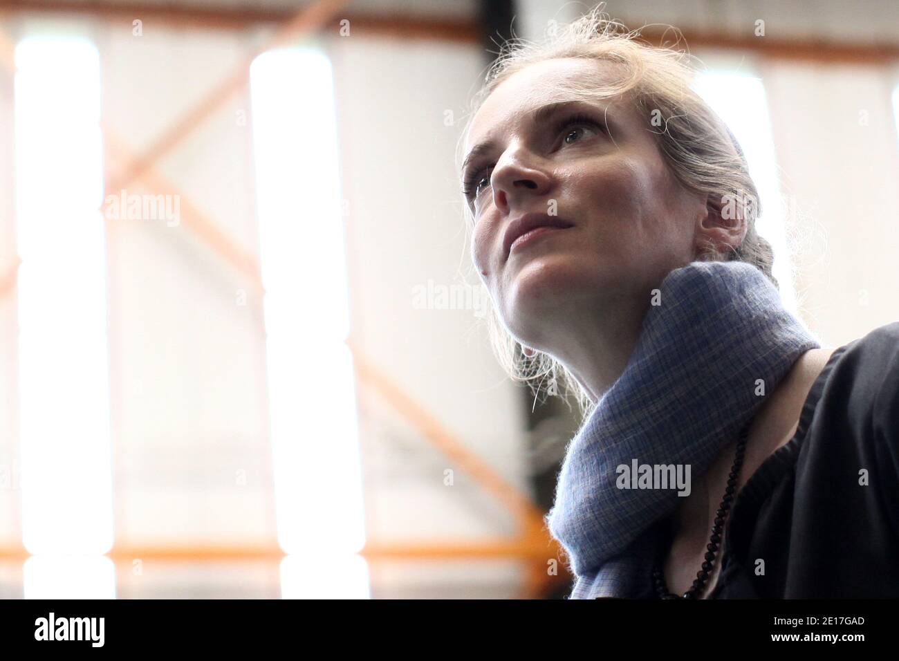 Ministro francese per l'ambiente e i trasporti, Nathalie Kosciusko-Morizet visita l'impianto sperimentale DI MISTRA, appartenente alla CEA (Commissione per l'energia atomica), presso il centro di ricerca nucleare Saclay, in un sobborgo a sud di Parigi, Francia, il 07 giugno 2011. Foto di Stephane Lemouton/ABACAPRESS.COM Foto Stock
