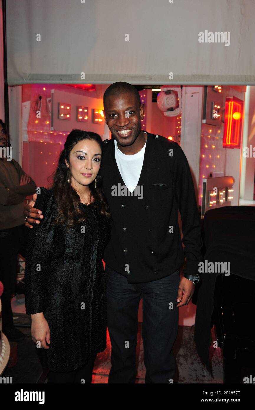 Abd al Malik ET SA FEMME WALLEN lors de l'enregistrement de l'Emission Vivement Dimanche, Parigi, Francia, le 13 avril 2011. Foto di Max Colin/ABACAPRESS.COM Foto Stock