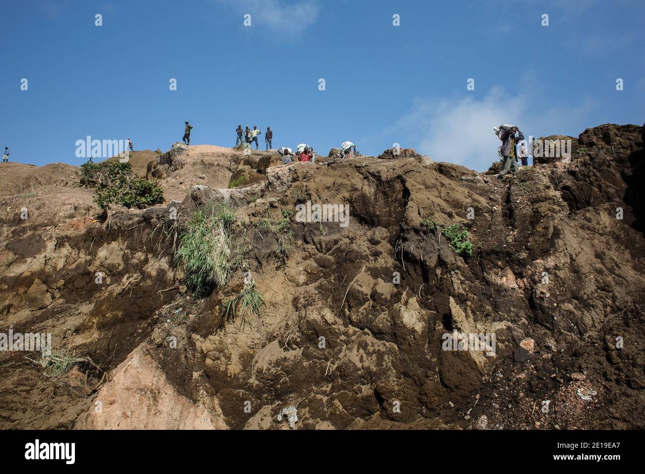 Estrazione illegale artigianale nella Repubblica Democratica del Congo Foto Stock