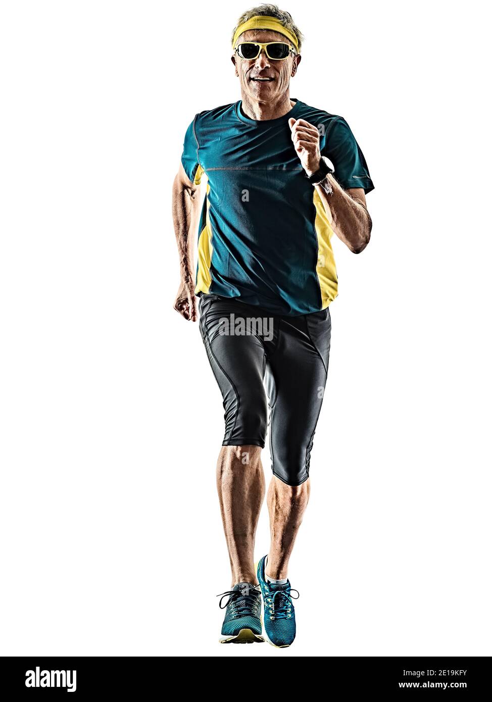 Un senior caucasica running man pareggiatore runner jogging in studio ombra silhouette isolati su sfondo bianco Foto Stock