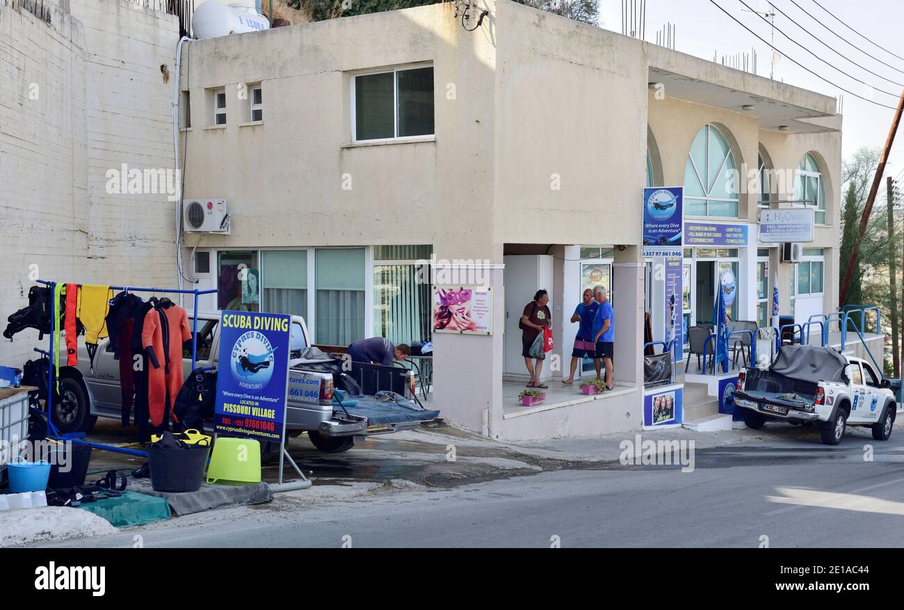 Negozio di immersioni subacquee sull'isola mediterranea di Cipro Foto Stock