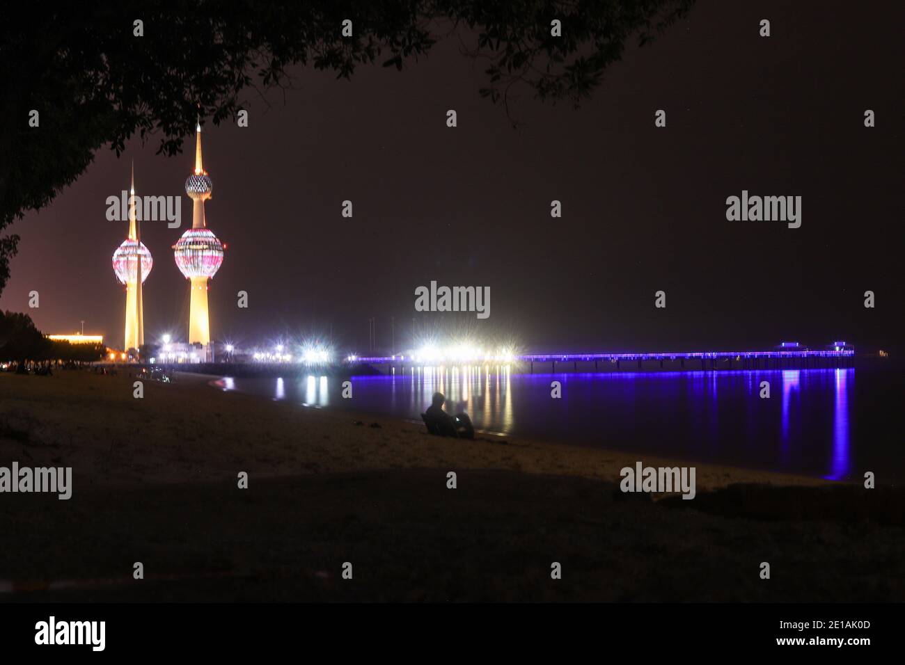 Kuwait City di notte Foto Stock