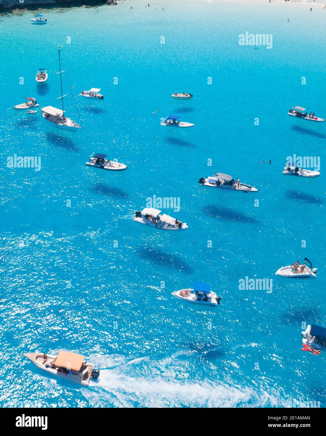 Fotografia aerea della spiaggia mozzafiato di Voutoumi, Antipaxos Grecia Foto Stock