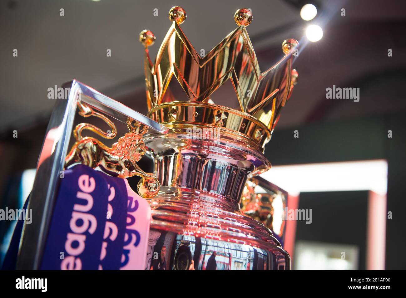 Primo piano del trofeo della Premier League inglese. Foto Stock