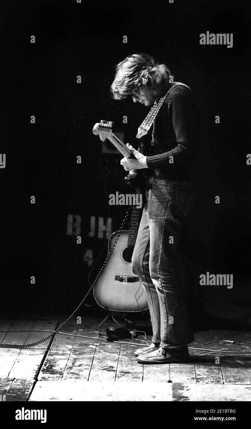 John Lees chitarrista con la Progressive Rock Band Barclay James Harvest nel 1976 Foto Stock