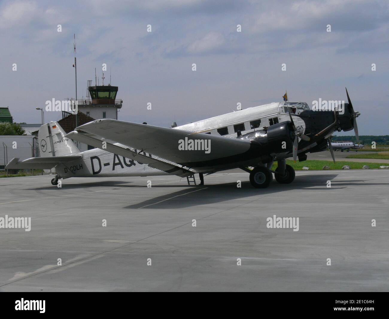 GERMANIA, FRIEDRICHSHAFEN, 14 AGOSTO 2010: Junkers Ju 52 visita Friedrichshafen per voli turistici. Foto Stock