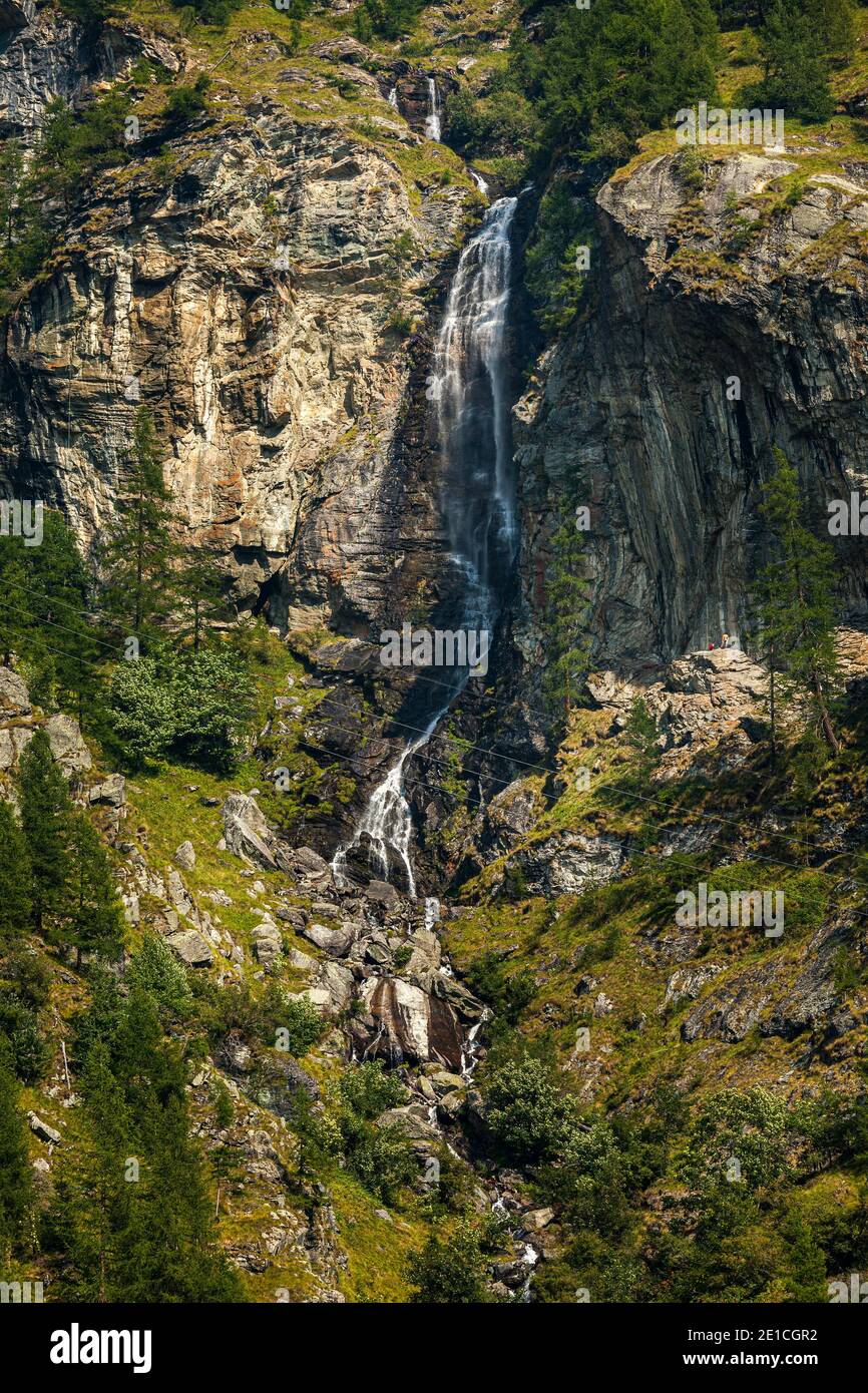 Cascata del ruscello Lys. Valle d'Aosta, Italia, Europa Foto Stock