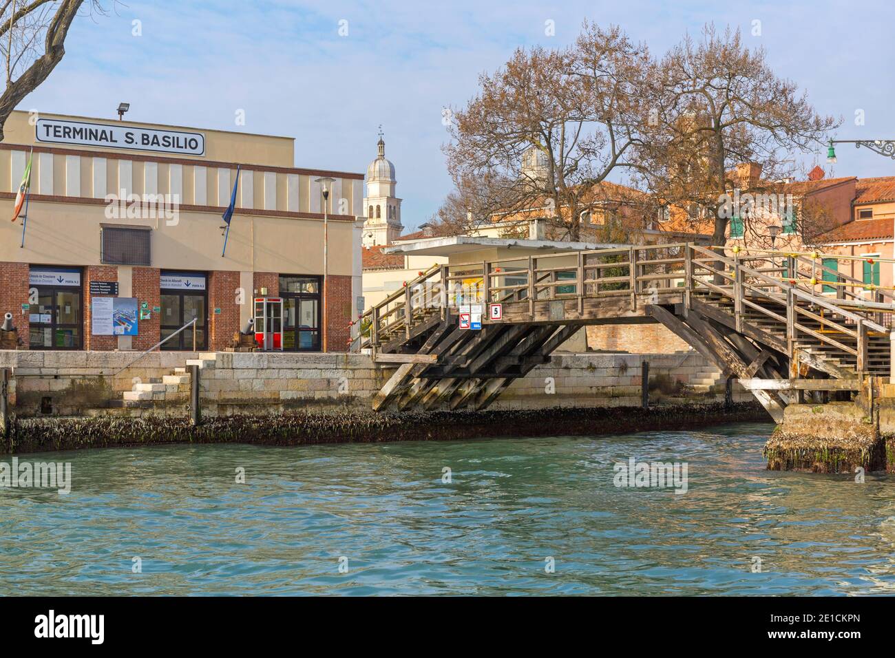 Venezia, Italia 9 gennaio 2017 San Basilio Cruise Terminal a Venezia