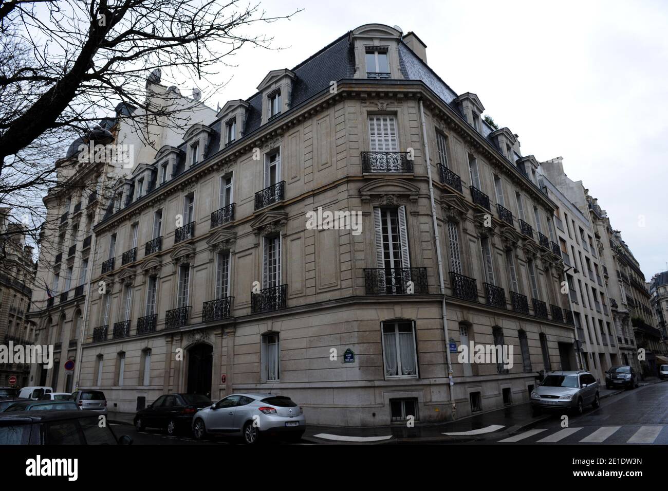 La residenza parigina dell'ex presidente tunisino, Cyrine ben Ali, figlia di ben Ali, e suo marito Marouane Mabrouk, si trovano nel 16° distretto, 16, Place des Etats-Unis, a Parigi, Francia, il 24 gennaio 2011. Foto di Pierre Meunie/ABACAPRESS.COM Foto Stock