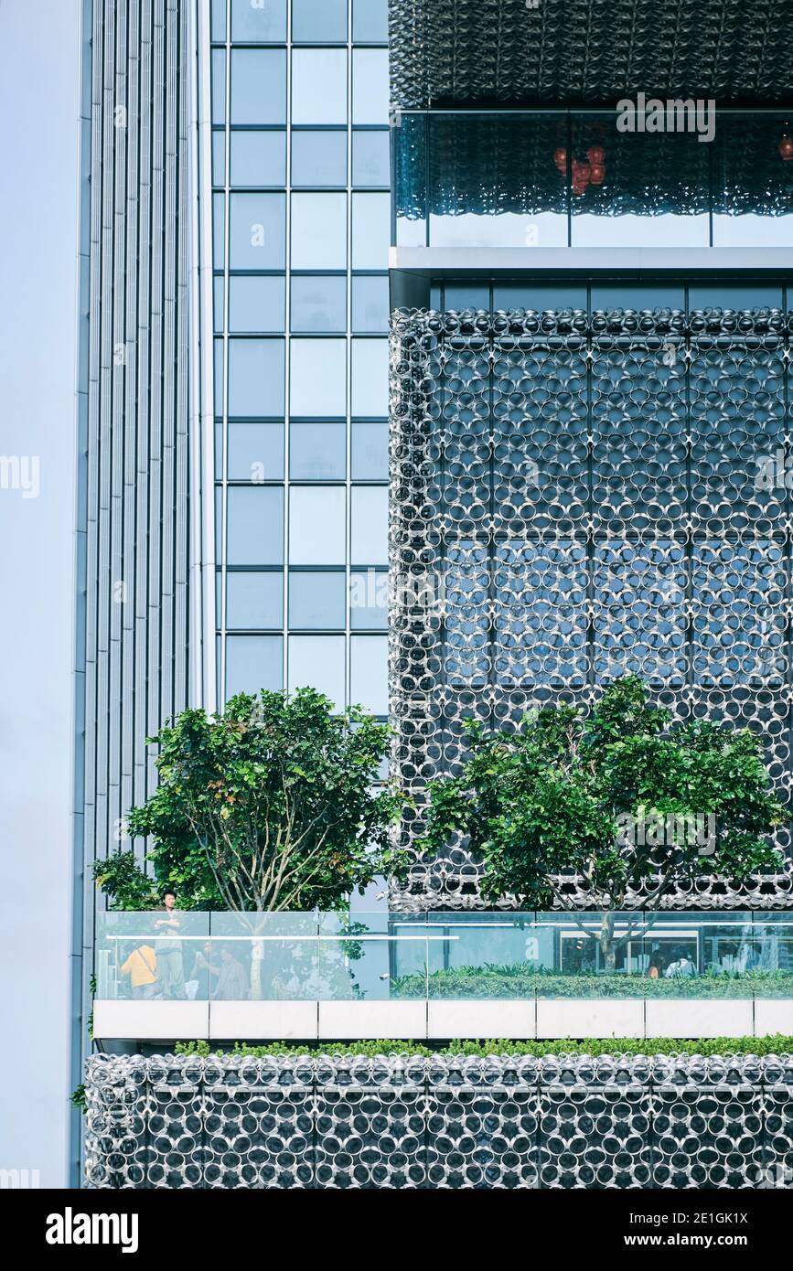 Vista esterna di Nanshan Plaza, un complesso ad uso misto con uffici, strutture commerciali e culturali, Taipei, Taiwan Foto Stock