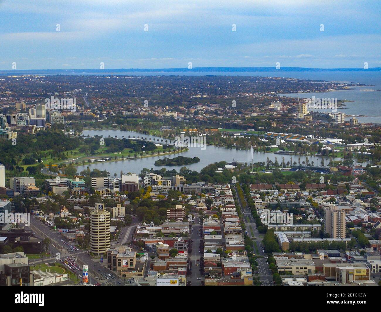 L'Albert Park Circuit e' un circuito automobilistico attorno al Lago Albert Park, a tre chilometri a sud del centro di Melbourne. Foto Stock