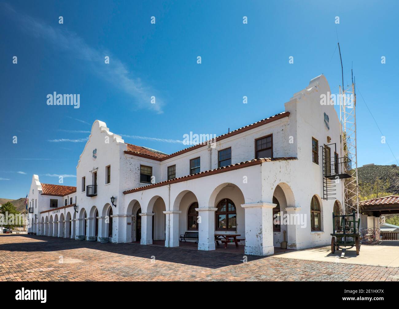 Union Pacific Depot, ora Municipio e Biblioteca, a Caliente, Great Basin, Nevada, USA Foto Stock
