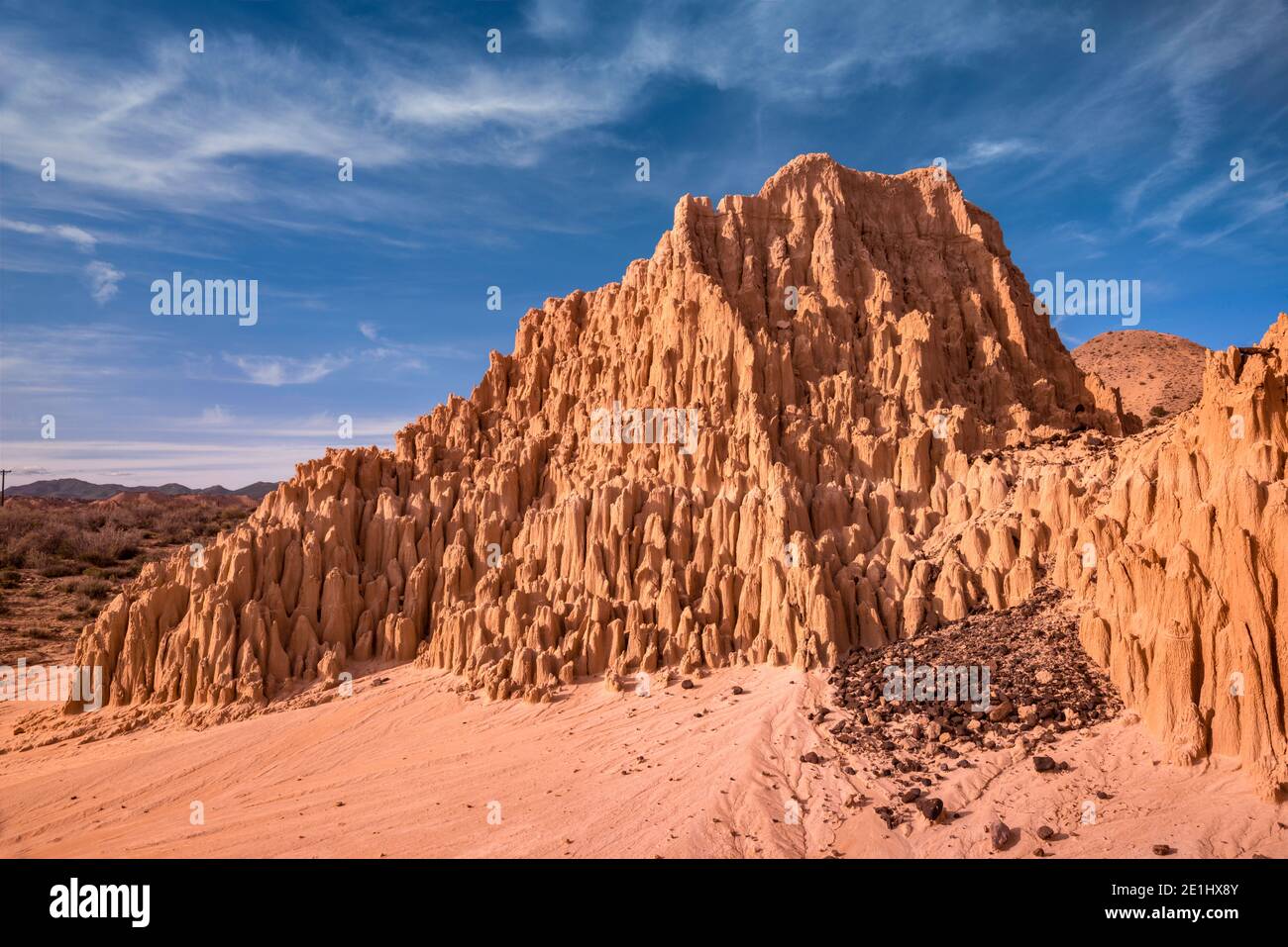 Erosi argilla bentonitica formazione colline, badlands della Cathedral Gorge State Park, il grande bacino, Nevada, STATI UNITI D'AMERICA Foto Stock