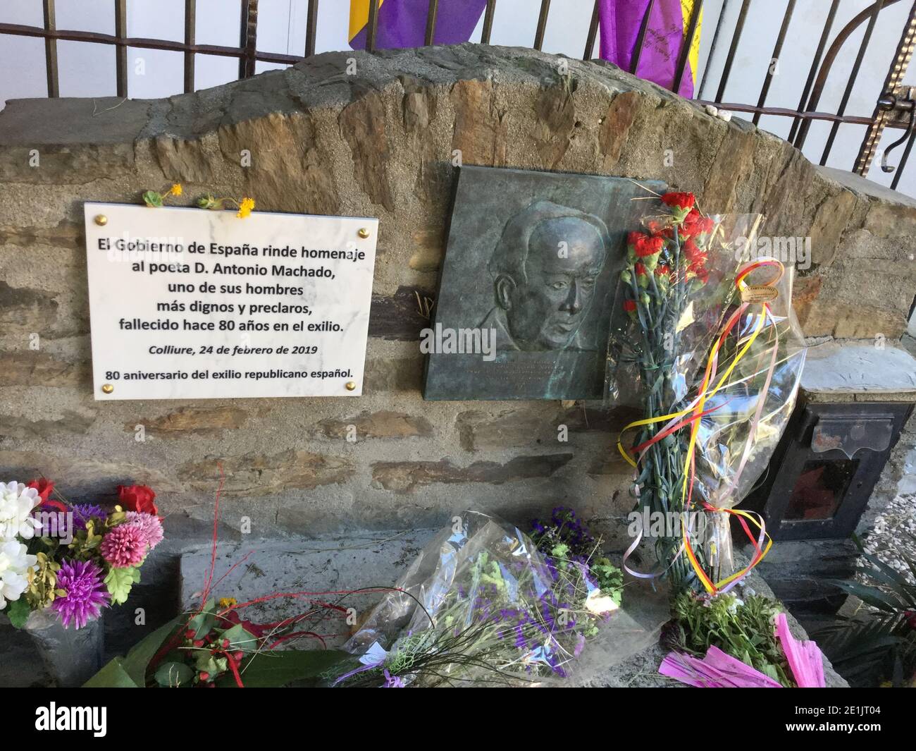 Antonio Machado, amato poeta della 'Generacion del '98 della Spagna, morì in esilio subito dopo aver fuggito attraverso i Pirenei dalle truppe del generale Franco. Foto Stock