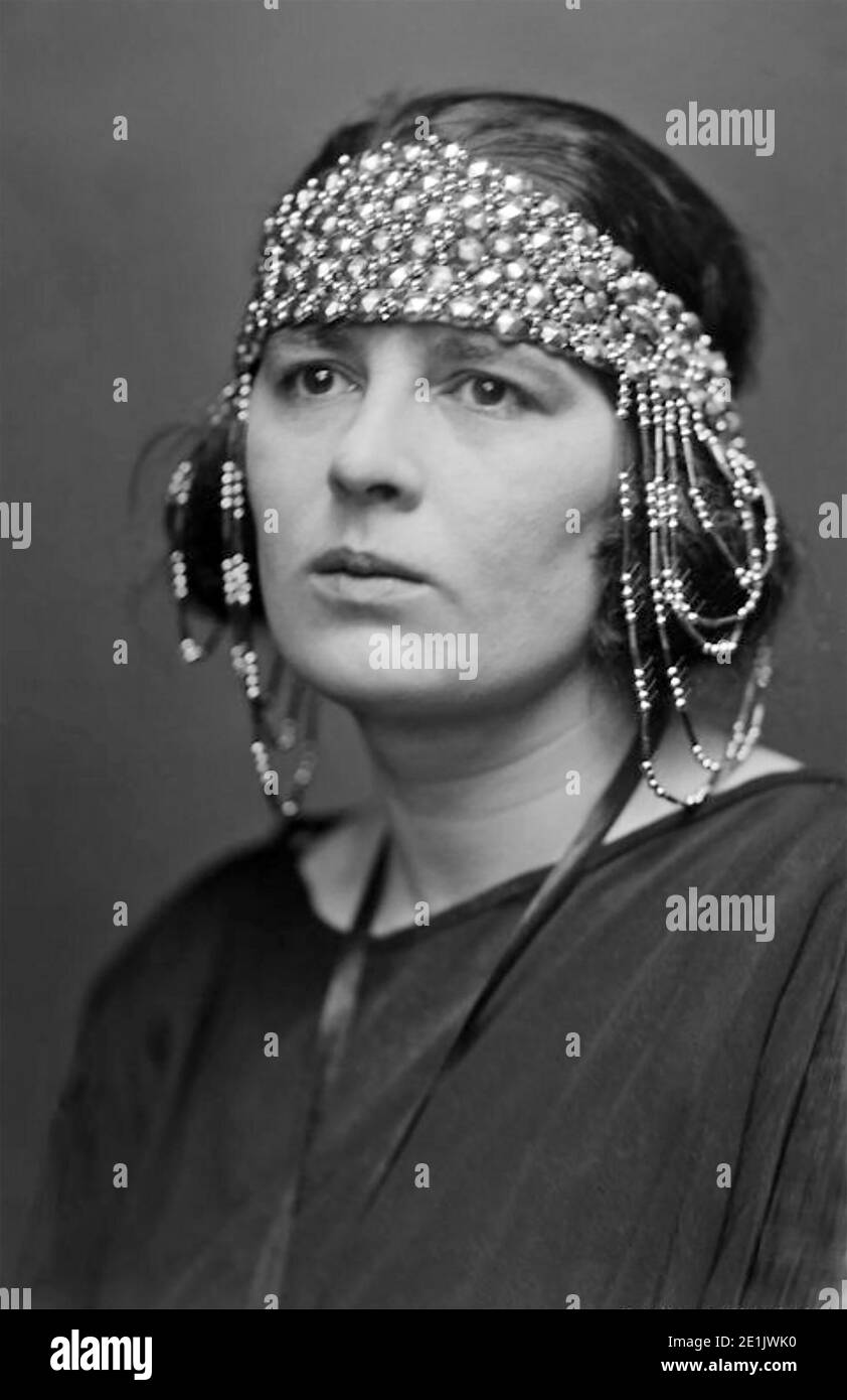 EBECCA WEST (1892-1983) autore inglese, giornalista e scrittore di viaggi circa 1925 Foto Stock