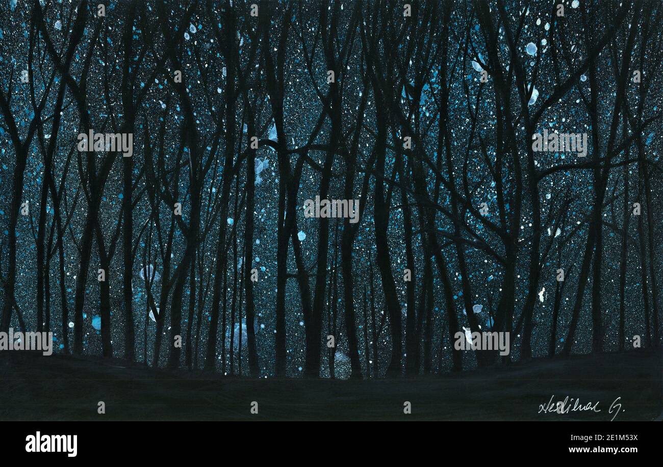 Pittura acrilica, Foresta oscura. Cielo stellato blu e silhouette di alberi. Vista sulla foresta di notte. Firmato. Foto Stock