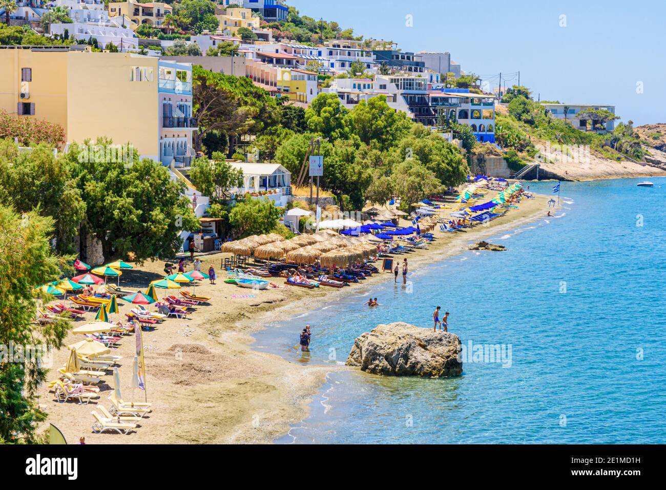 Spiaggia di Masouri, Kalymnos, Dodecanese, Grecia, ideale per le famiglie Foto Stock