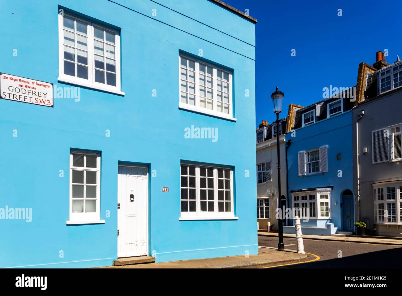 Inghilterra, Londra, Westminster, Kensington e Chelsea, colorate case residenziali in Godfrey Street Foto Stock