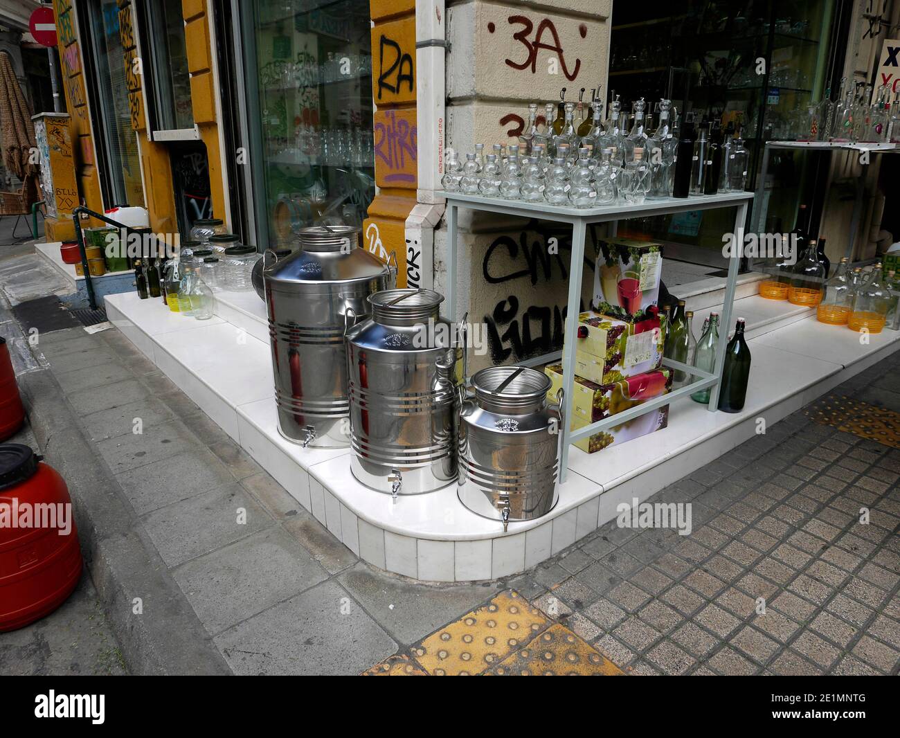 Grecia Athens quartiere Plaka zona negozi ristoranti ecc Foto Stock