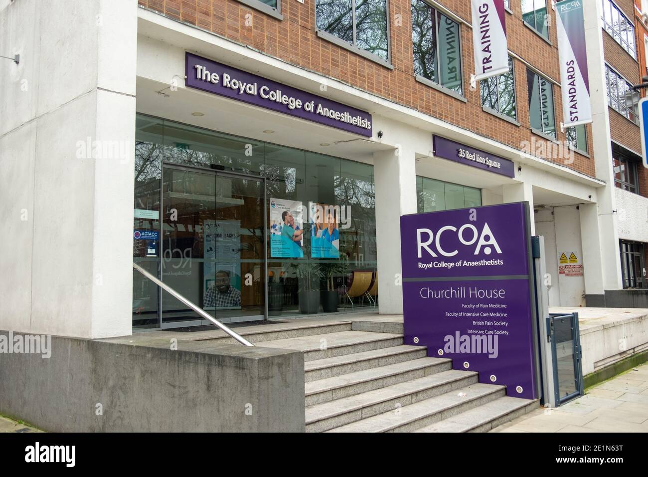 Londra- Royal College of Anesthetists a Holborn. Corpo professionale e centro di formazione Foto Stock