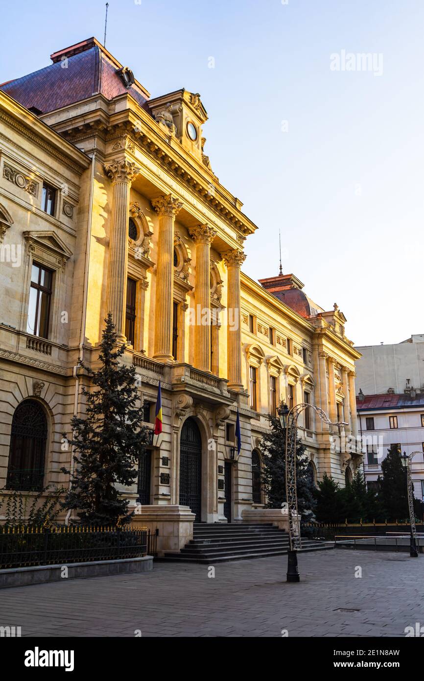 Banca nazionale della Romania (Banca Nationala a Romaniei). BNR è la banca centrale rumena. Sede BNR a Bucarest, Romania, 2021 Foto Stock