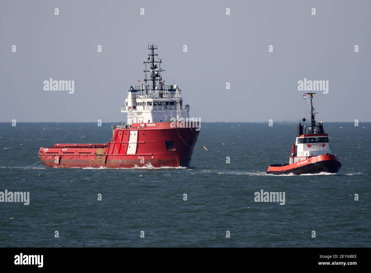 Il Torg MTS Viscount raggiungerà il porto di Rotterdam il 18 settembre 2020 con il vecchio fornitore offshore VOS Power. Foto Stock