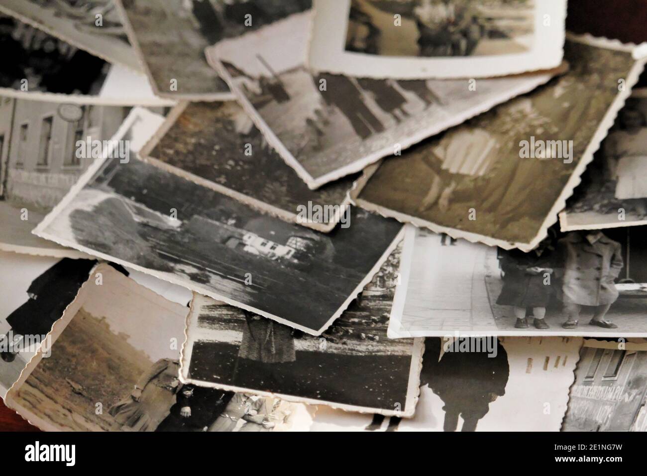 Bristol, UK - 5 gennaio 2021: Genealogia e Storia della Famiglia. Vecchie fotografie del 1920-1950 circa. Foto Stock