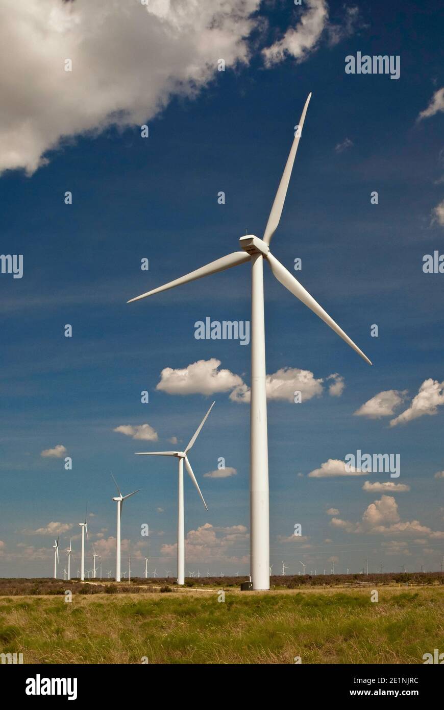 Turbine eoliche a Stockton Plateau vicino a Sterling City, Texas, USA Foto Stock