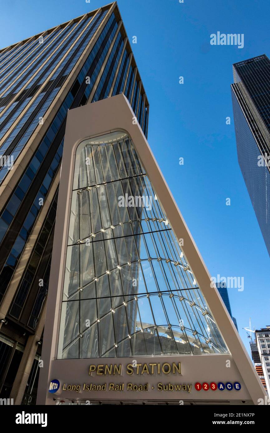 Ingresso della 33rd Street ovest alla stazione della Pennsylvania, New York Foto Stock