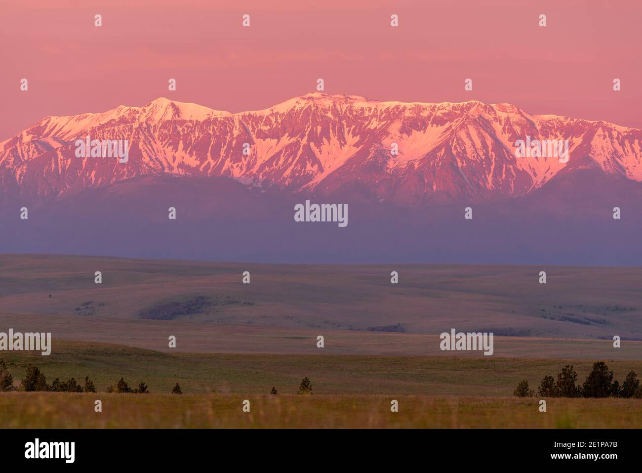 Sunrise, Zumwalt Prairie e le Wallowa Mountains, Oregon nord-orientale. Foto Stock