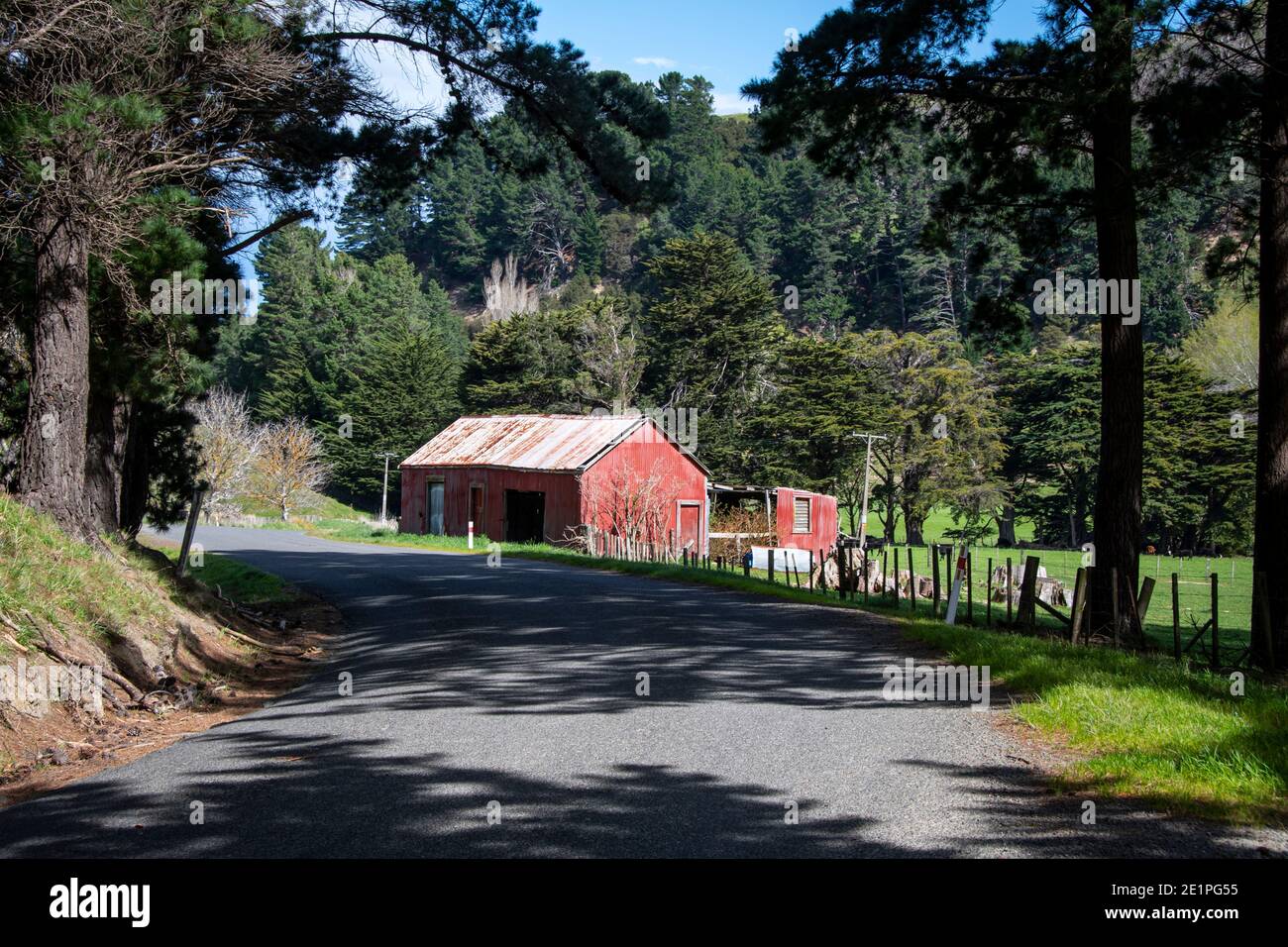 Granaio rosso, Wimbledon, distretto di Tararua, Isola del Nord, Nuova Zelanda Foto Stock