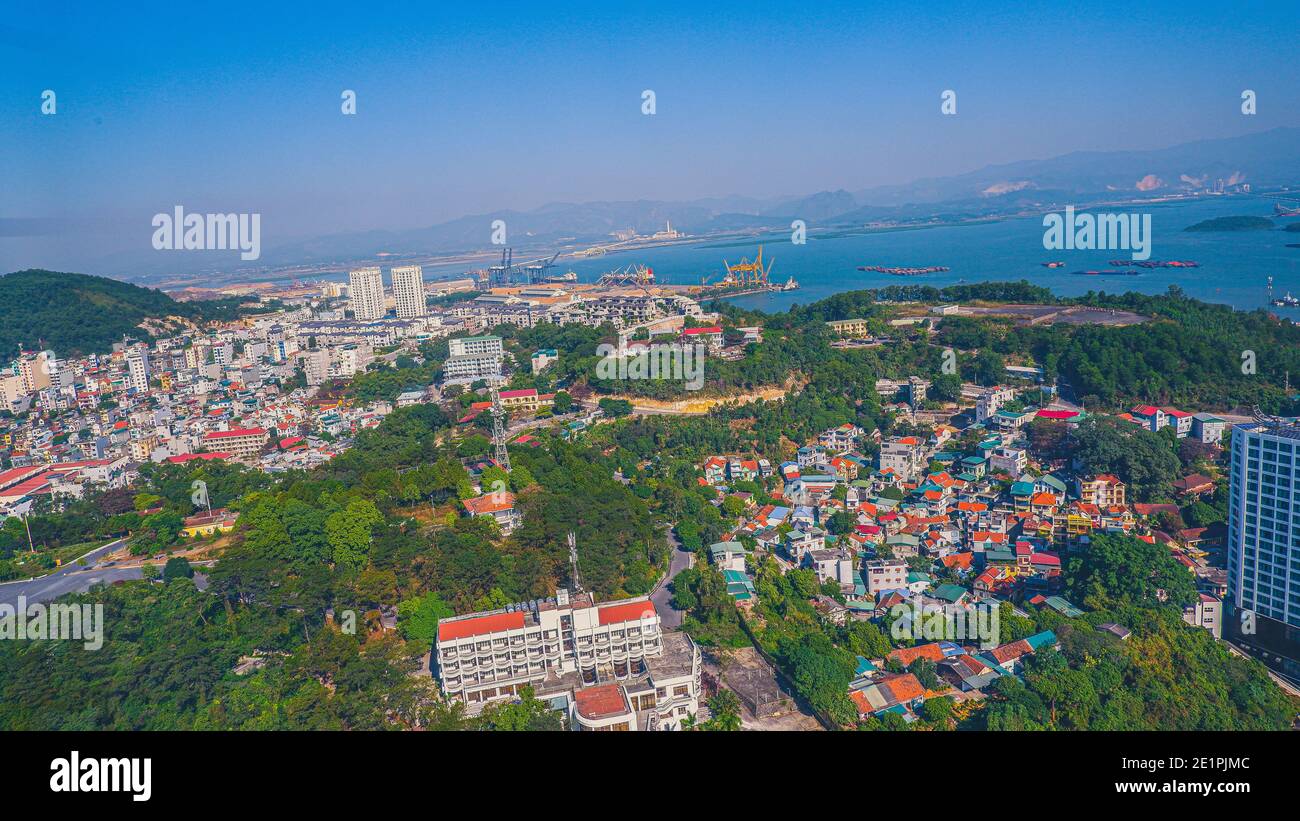 Ha Long città, provincia di Quang Ninh, Vietnam Foto Stock