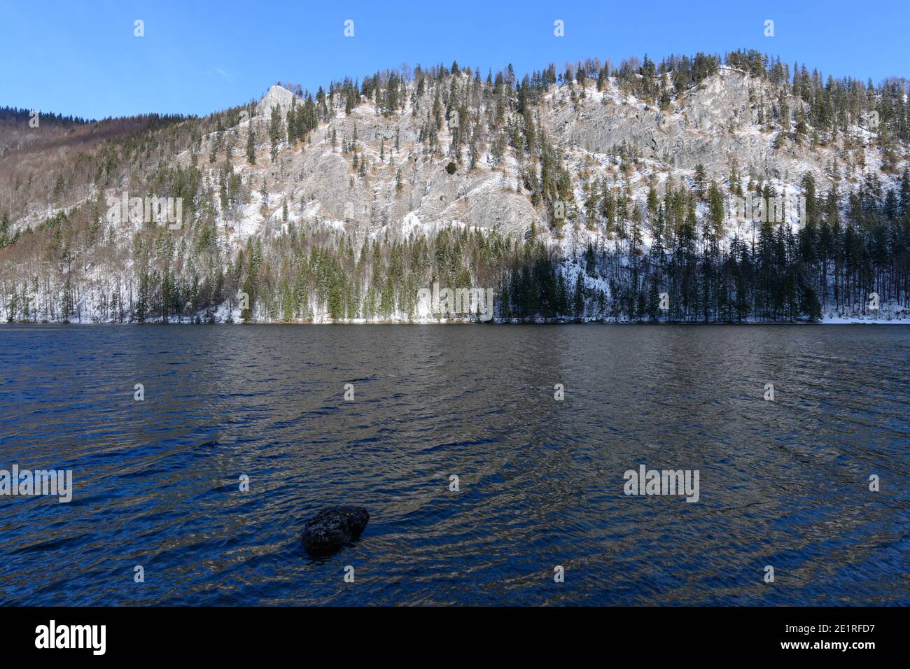 lago vorderer langbathsee vicino a ebensee, nell'alta regione austriaca salzkammergut Foto Stock