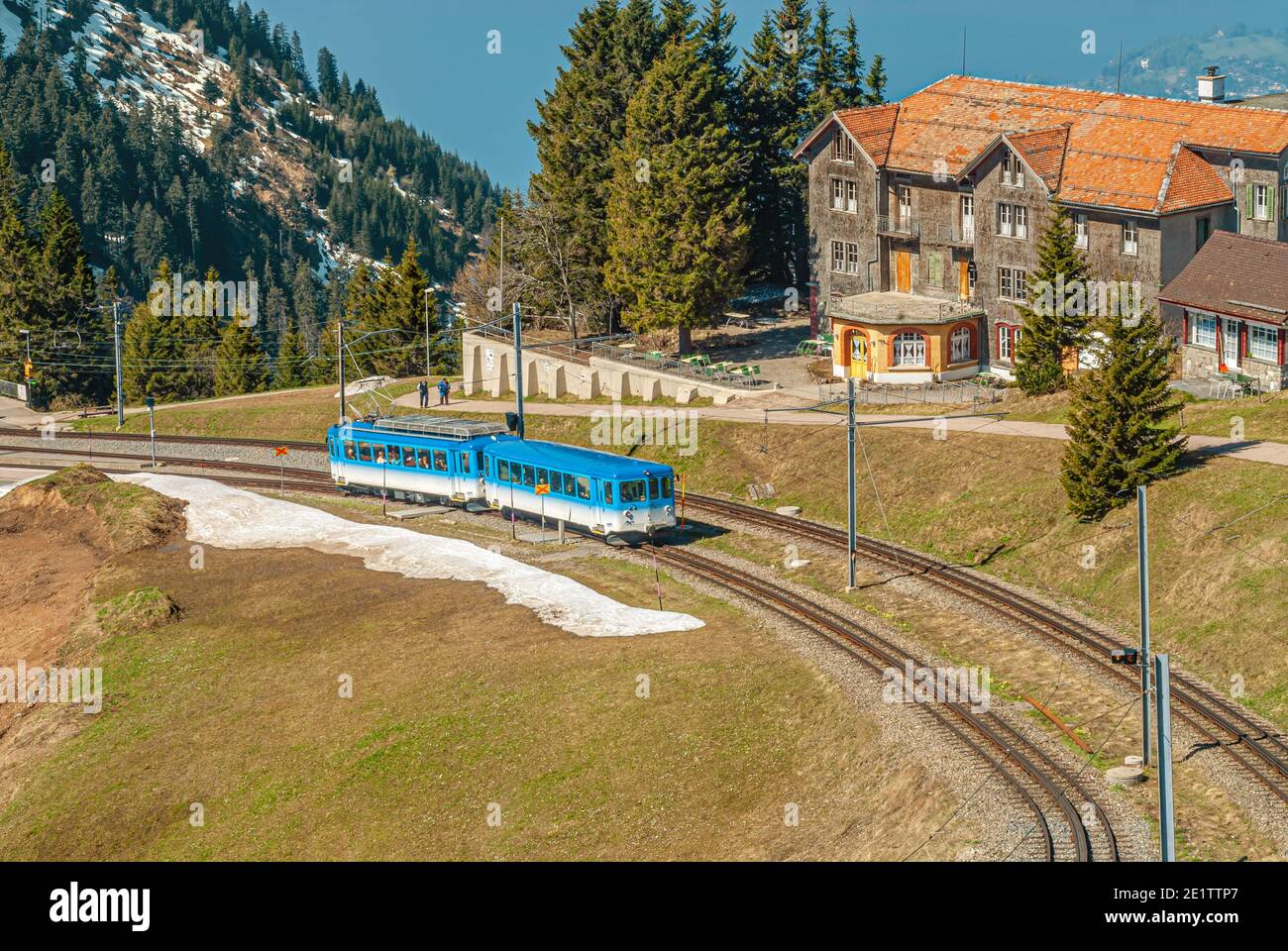 Treno Rigi alla stazione di Rigi Kulm, Canton Svitto, Svizzera Foto Stock