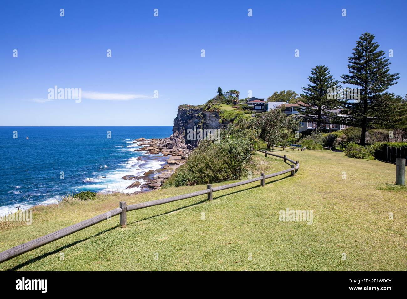 Bangalley Head e Bangalley Reserve tra Whale Beach e Avalon Beach a Sydney, formata nell'era jurassica e un popolare percorso a piedi nel bush Foto Stock