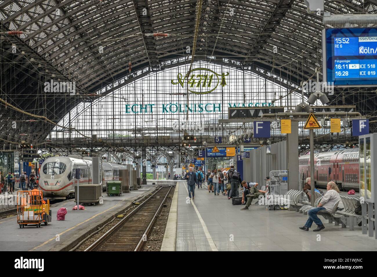 Ghiaccio, Hauptbahnhof, Koeln, Nordrhein-Westfalen, Deutschland Foto Stock