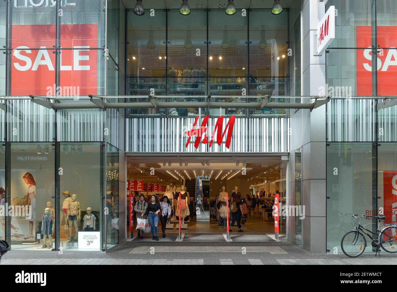 H & M, Hohe Strasse, Koeln, Nordrhein-Westfalen, Deutschland Foto Stock