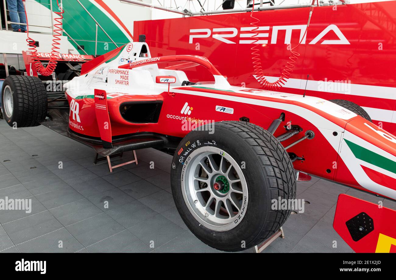 Vallelunga, Italia 5 dicembre 2020, weekend di gare Aci. Formula Regional Racing car monoposto con pneumatici umidi a tutta lunghezza Foto Stock
