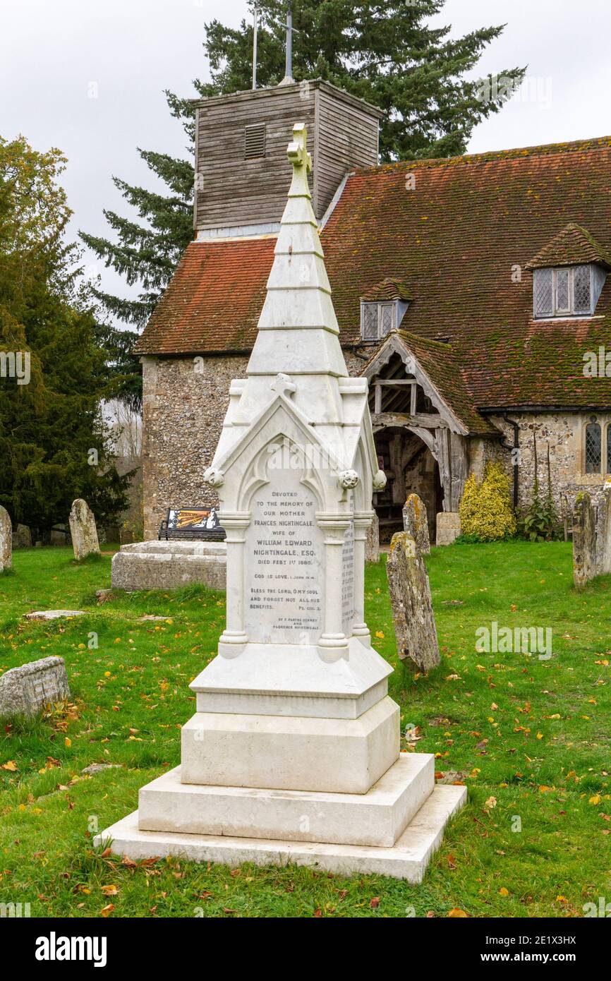 La tomba di Firenze Nightingale, St Margaret of Antioch Churchyard, East Wellow, Hampshire, UK. Foto Stock